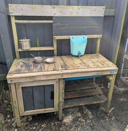 Photo of free Mud kitchen (Ashton Vale BS3) #2