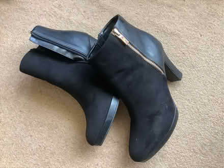 Photo of free Women’s shoes/ boots (Blacklands TN34) #3