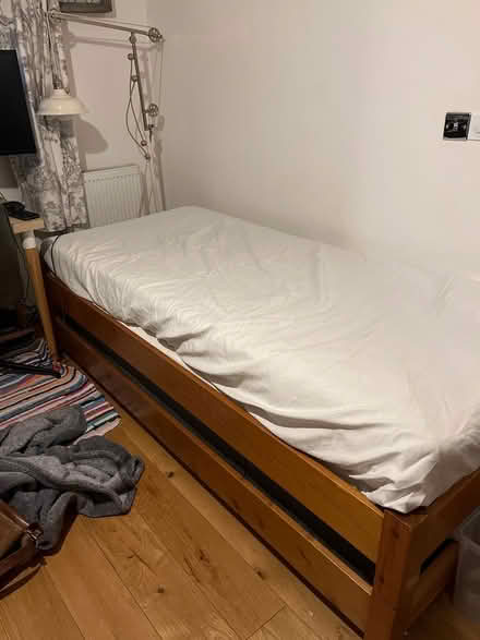 Photo of free Stackable 2x single bed (Kt3 4bf) #1