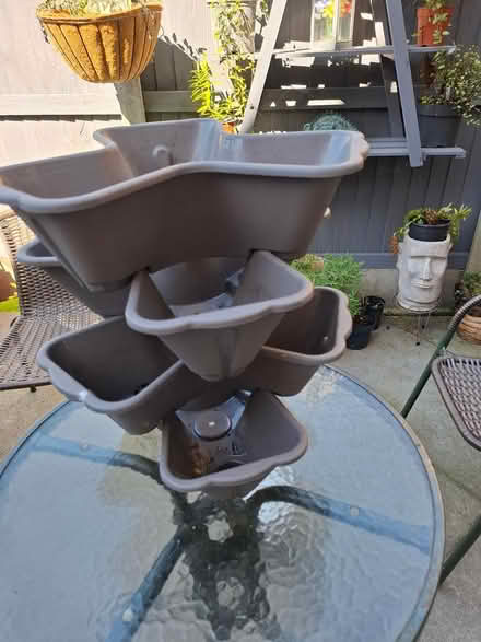 Photo of free 4 Stacking Planters (CT14) #1