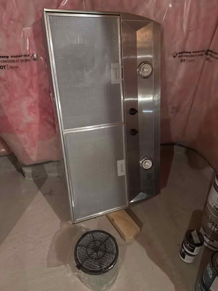 Photo of free Bosch 36 inch range hood (Markham) #1