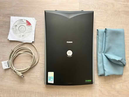 Photo of free Old Canoscan flatbed scanner (Princes Risborough HP27) #1