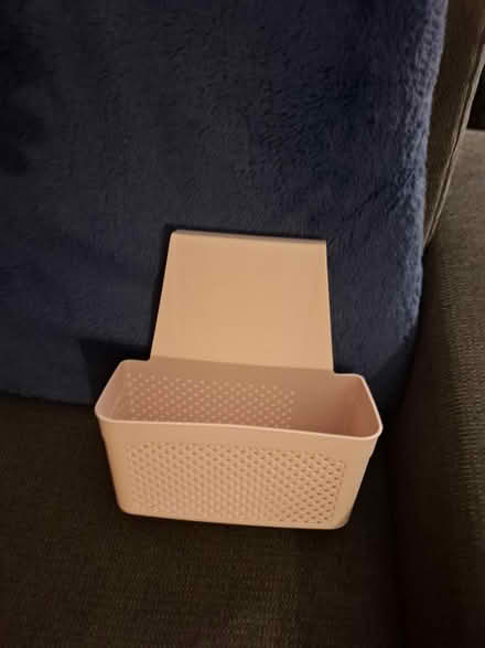 Photo of free Pink shower caddy (Hanworth TW13) #1