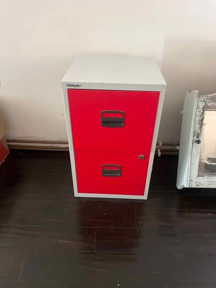 Photo of free filing cabinet (Perry Vale SE23) #1