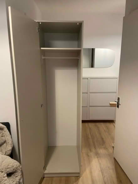 Photo of free Single door wardrobe (Purleyway croydon) #2