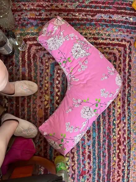 Photo of free Firm V pillow (Newton Abbot) #1