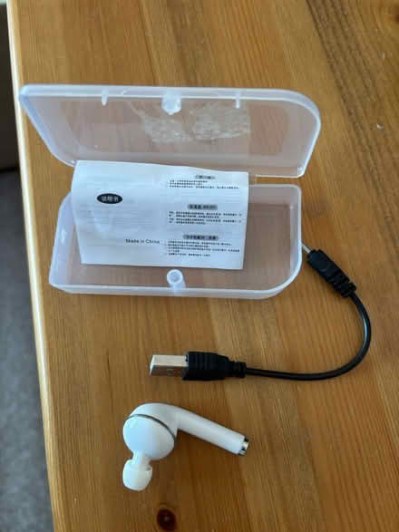 Photo of free Single Bluetooth Ear Bud (Derby DE23) #1