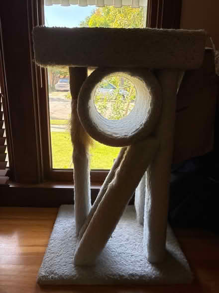 Photo of free Cat Tree (East End Alameda) #1