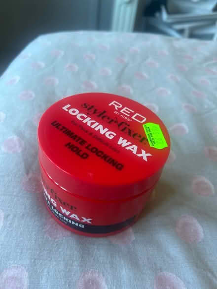 Photo of free Locking wax (B23 7SB) #1