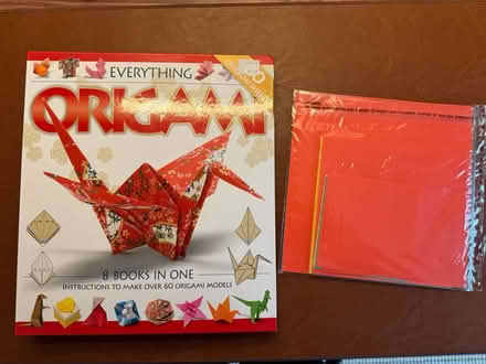 Photo of free Origami book with paper (Markham) #1