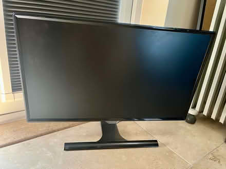 Photo of free Samsung monitor (Black Dam RG21) #1