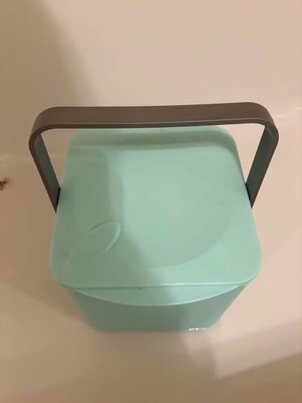 Photo of free Kitchen food / compost caddy (Hextable BR8) #3