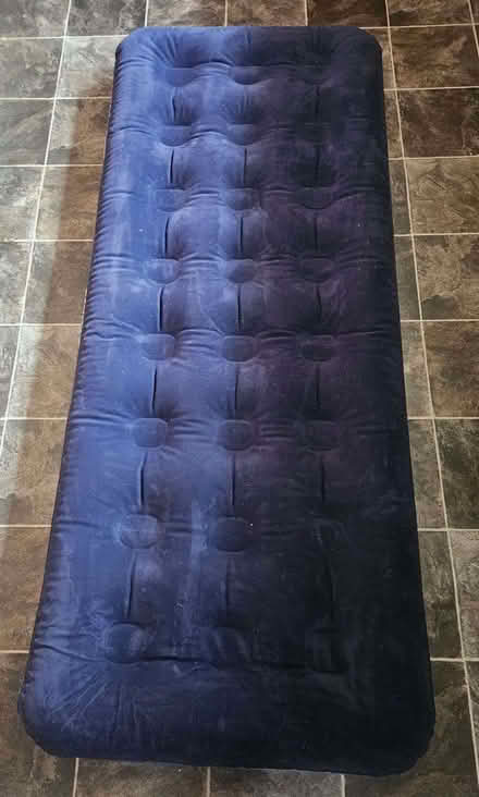 Photo of free Single airbed (Walton Manor OX2) #1