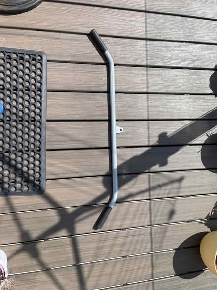 Photo of free Pull down bar from weight machine (Penrith CA11) #1