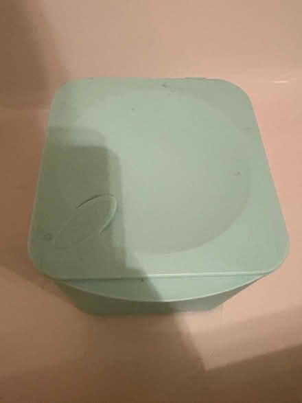 Photo of free Kitchen food / compost caddy (Hextable BR8) #1