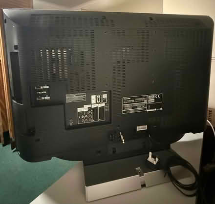 Photo of free 37" Flat screen Panasonic TV (herts SG14) #1