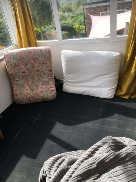 Photo of free Large soft white cushion 75 x 56cm (Chipping Barnet EN5) #1