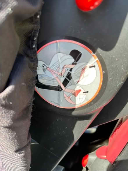 Photo of free Maxicosi car seat (Chessington KT9) #2