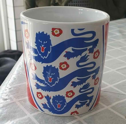 Photo of free XL England Drinking Mug (Croydon, Shirley) #1