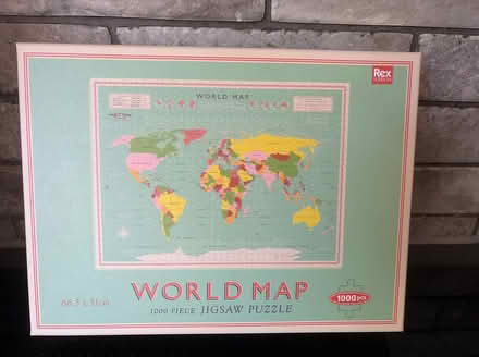 Photo of free 1000 pc. World map jigsaw (Tilehurst RG30) #1