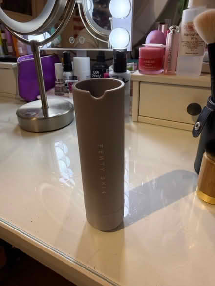 Photo of free Fenty Skin Hydra Vizor CASE (Erin Mills&QEW) #1