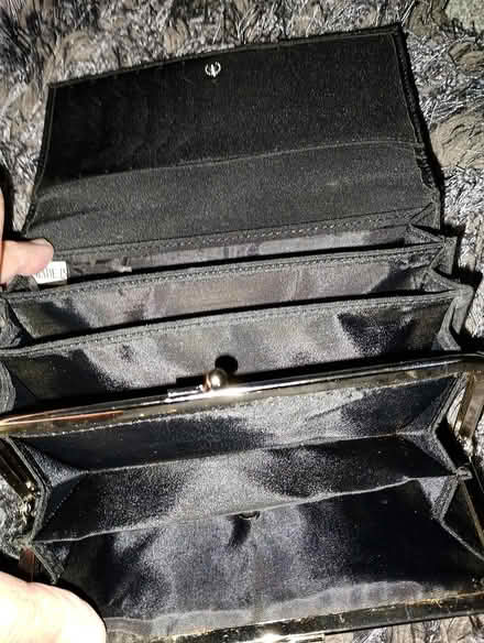 Photo of free Ladies purse (Chesser EH14) #3