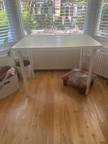 Photo of free Desk (N7 9JQ) #1