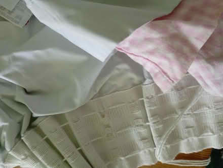 Photo of free Pink&white lined curtain (Bromley BR2) #3