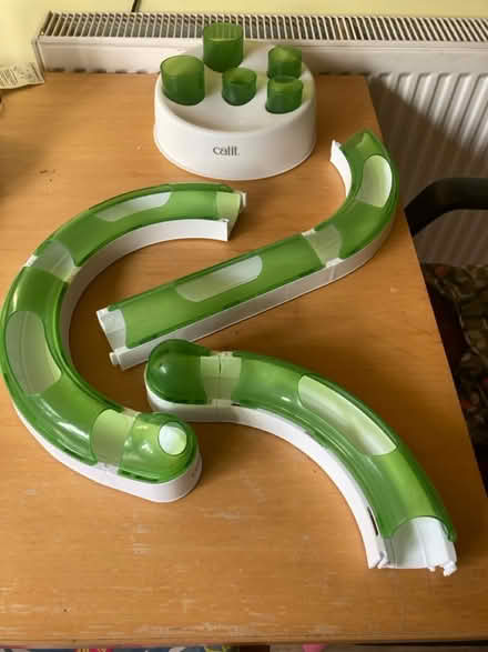 Photo of free More cat related stuff (Fishponds) #1