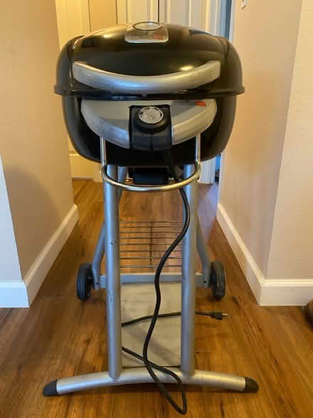 Photo of free Electric grill (Ygnacio Valley Rd) #2