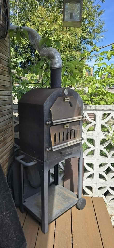 Photo of free Smal wooden oven (N181LF) #1