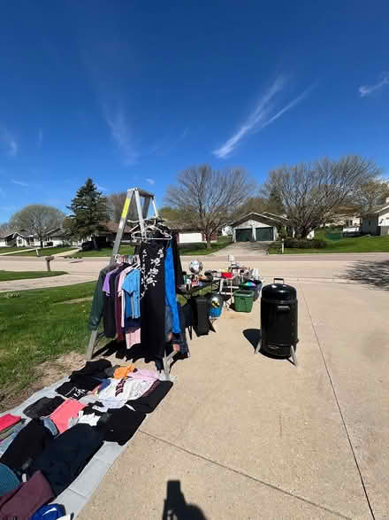 Photo of free FREE Yard Sale (DeForest, WI) #4