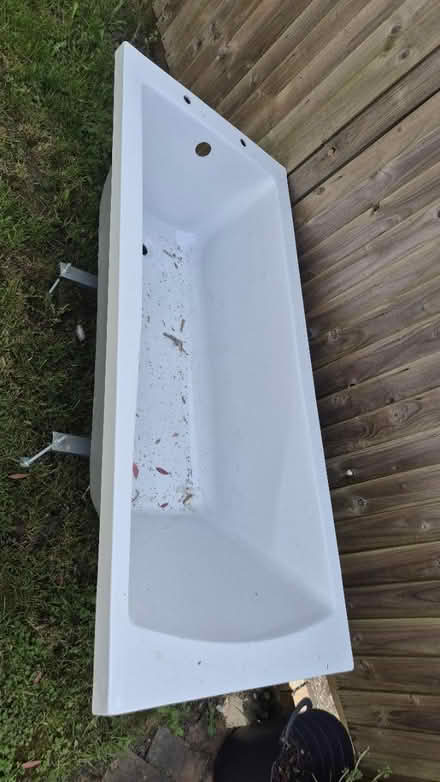 Photo of free Bath (Barming, Maidstone) #2