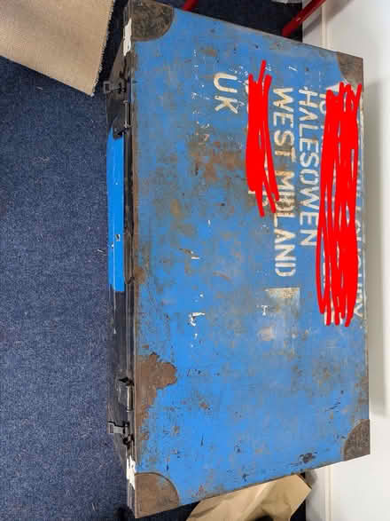 Photo of free Old metal trunk - blue and black (Shirehampton, BS11) #4