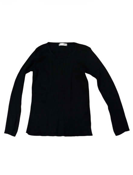 Photo of free Jon & Anna Woman’s Top (Brooklyn Storage) #1