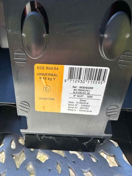 Photo of free Maxicosi car seat (Chessington KT9) #3