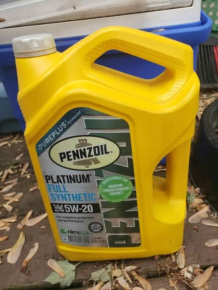 Photo of free 3 qt 5W20 oil, FL-500-S Oil Filters (Lewisdale Rd, Clarksburg, MD) #2