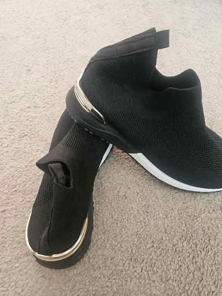 Photo of free Women's slip on mesh trainers (Latchmere SW11) #4