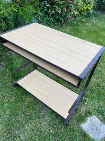 Photo of free Computer table (BR6) #3