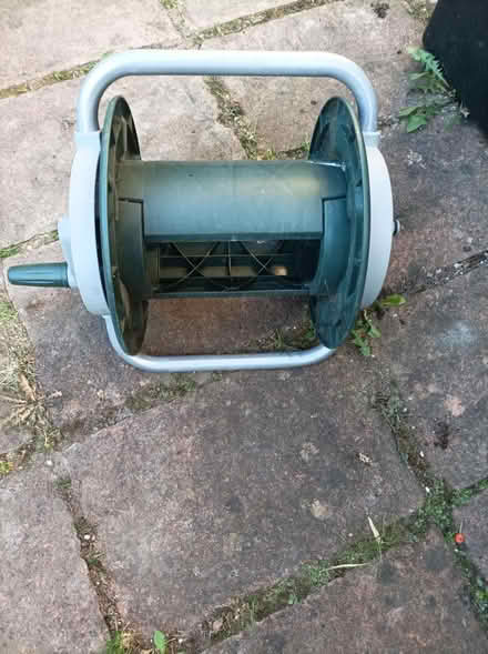 Photo of free Small hose reel (Dunstable LU6) #2