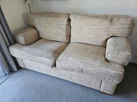 Photo of free Sofabed (Rh135) #1