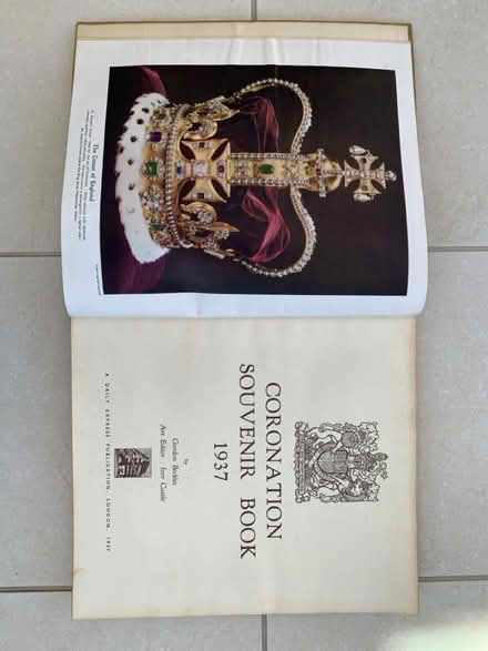 Photo of free Coronation Souvenir Book 1937 (Tilehurst RG31) #2