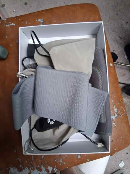 Photo of free Red light therapy machine (Mount rainier) #2