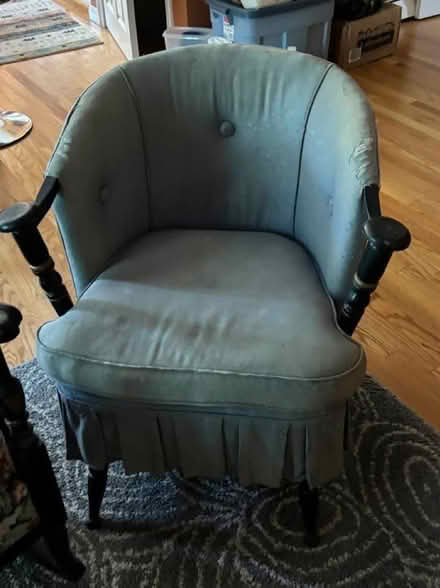 Photo of free Side Chair (Jamestown) #1