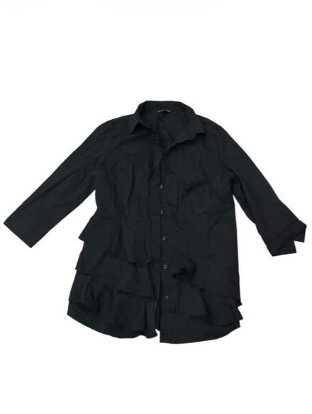 Photo of free Zac & Rachel Woman’s Top (Brooklyn Storage) #1