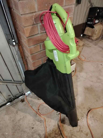 Photo of free Leaf blower & sucker (Worcester wr4) #1