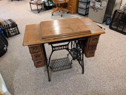 Photo of free Antique Singer Sewing Machine (Buckingham, PA 18902) #3