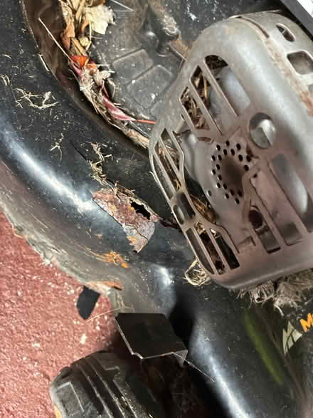 Photo of free Lawn mower. Rusted but working (Bath. Combe down.) #3