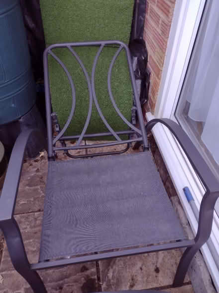 Photo of free Metal garden chairs (Bracknell freegle RG12) #3