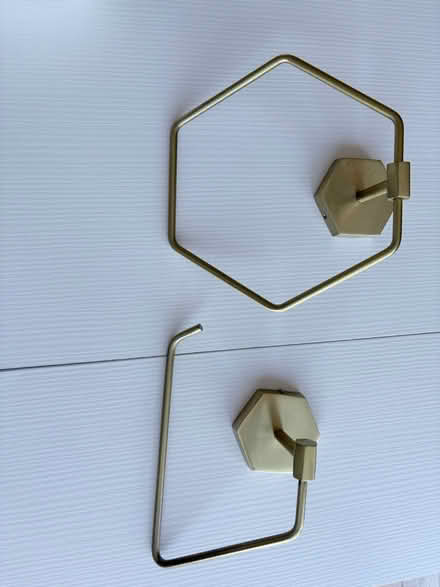 Photo of free Brass towel and toilet roll holder (KT17) #1
